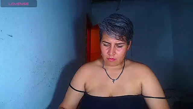 Yessi_rousse webcam