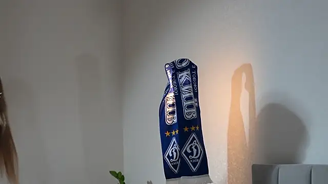 ella_twinkl webcam