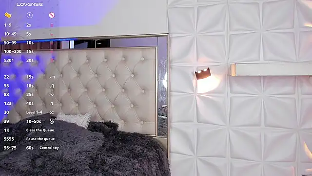 miss_alice_jones webcam