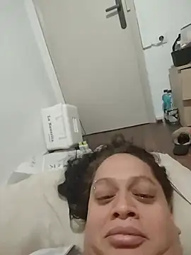 Katycurr webcam
