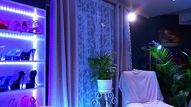 AmidaChris webcam