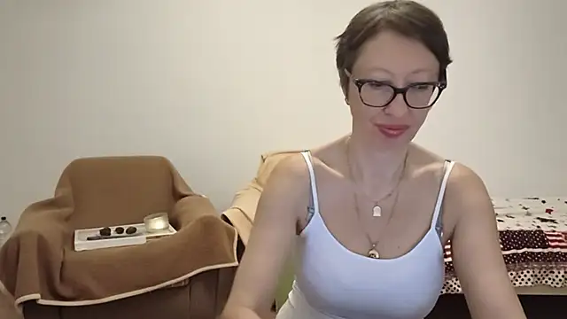 BellaRose_2020 webcam