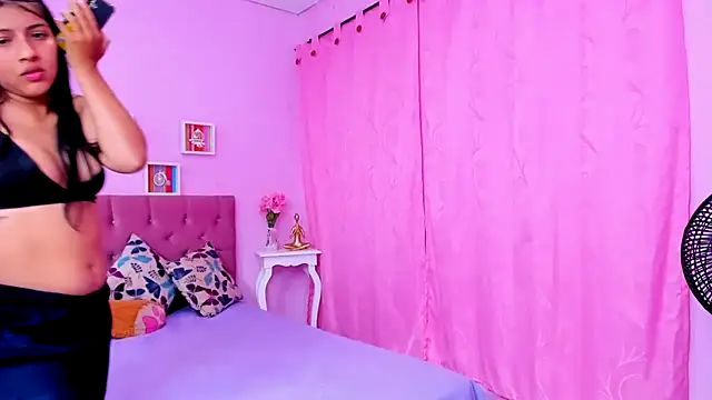 zara_cute webcam