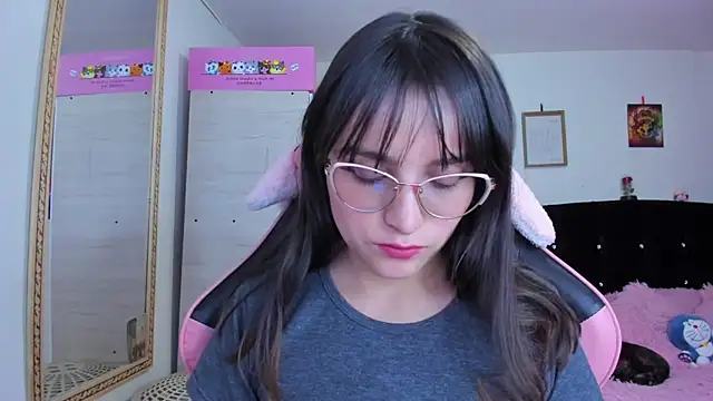 Lucyy-hess webcam