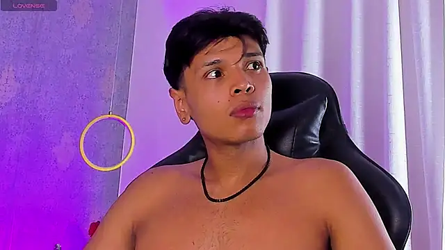 Alejandroo_Montenegro webcam