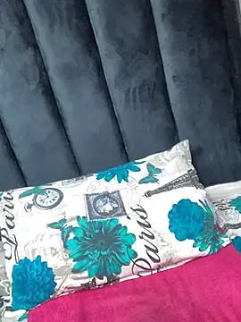 Littlebunny33 webcam