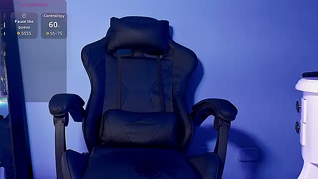 Alex_Bloom webcam