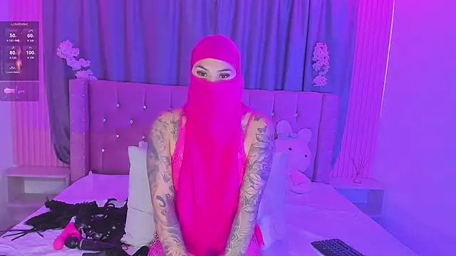Nayla-Mouna webcam
