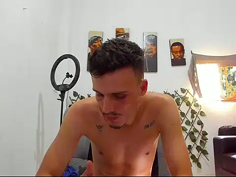 Latins_Boss webcam
