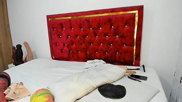 charlloteevans_x - Charlloteevans_X's free webcam - UK Sex Cams