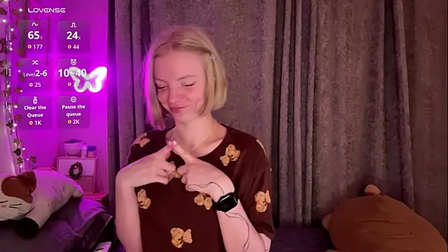 Marry_Sornatiko webcam