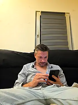 tomek84 live sex cam