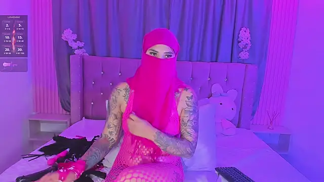 Nayla-Mouna webcam