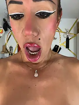 YOURSDEBORA webcam