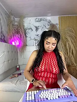 Taliaaa_Paris webcam