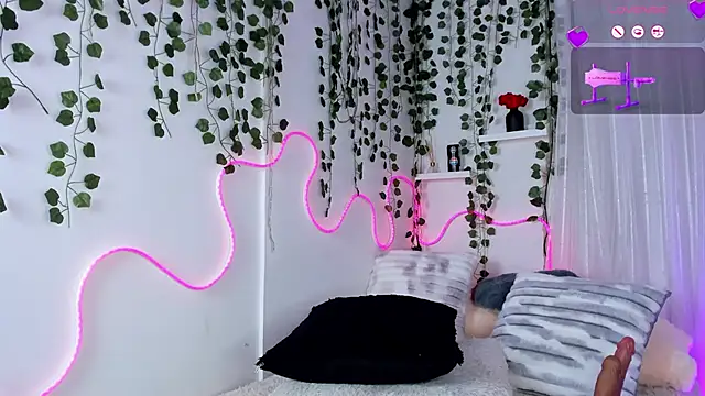 Samii_Evans webcam