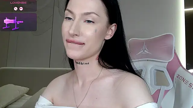 JenniferQueen11 webcam