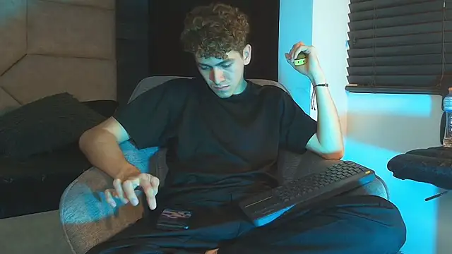 Tyler_Mcrey webcam