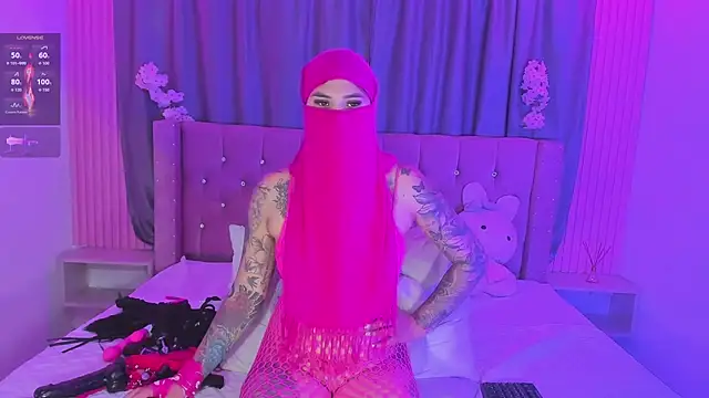 Nayla-Mouna webcam