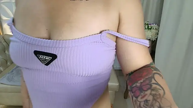 Bella_Stoone_ webcam