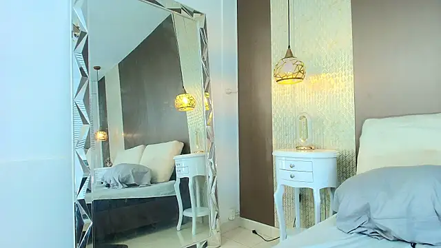 Tiifany_Baker webcam