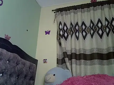 sweet_furahaa webcam