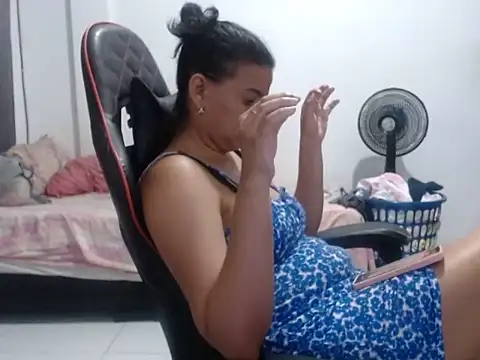 Adriana_0312 webcam