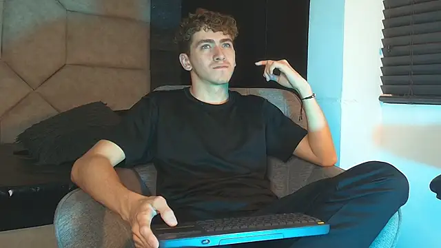 Tyler_Mcrey webcam