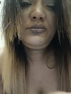 Indianpleasure300 webcam