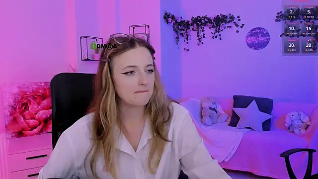 liana_kisses webcam
