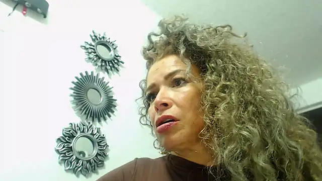 dalilasquirt1 webcam