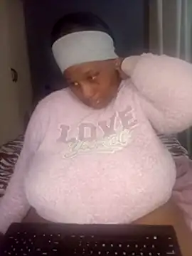 PIXIEBITCHXXX26 webcam