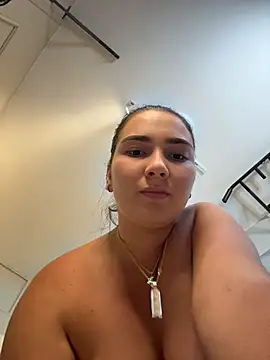 ava_blue webcam