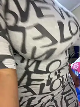 HornyMysteryx webcam