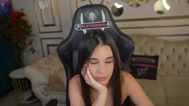 MissDaniela webcam
