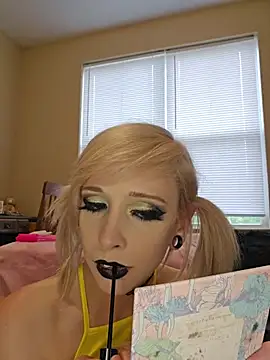 AmethystFoxx webcam