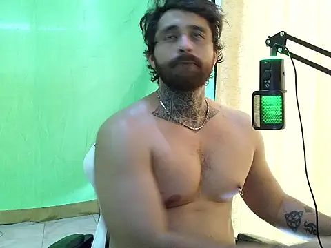 aronmiller404 webcam