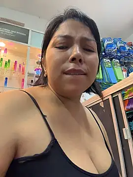 ISABELLA__LUNA webcam