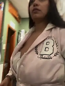 Sara-77 webcam