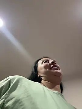 Abril_Luv webcam