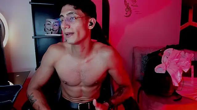 MaxiimoRomano_ webcam