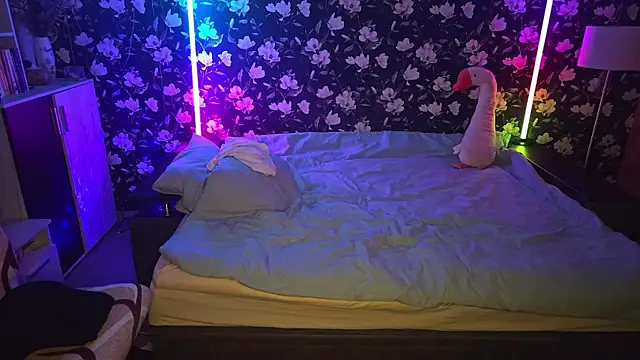 Vuitton live sex cam