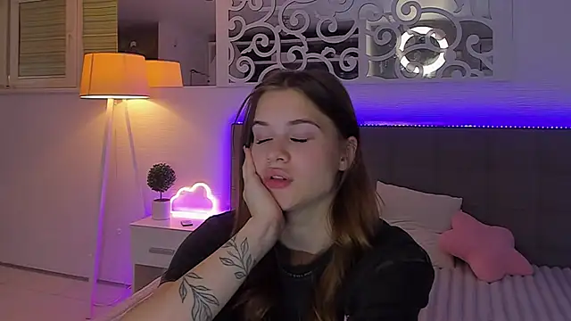 LuisaClover webcam