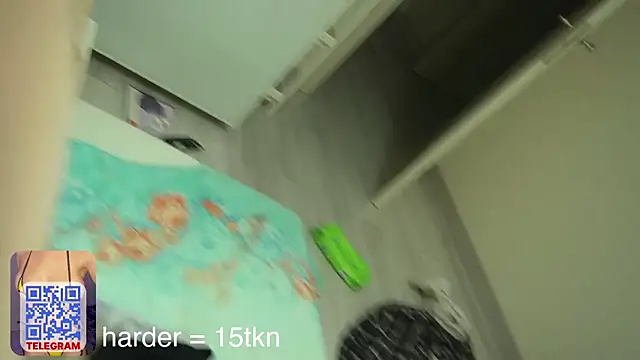 cream_fucks webcam