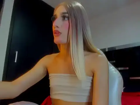 Miranda_bigcock3 live cam on StripChat