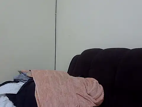 Sexy-suzy live cam on StripChat