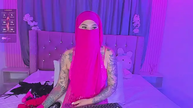 Nayla-Mouna webcam