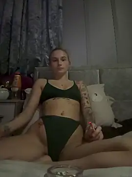 Milssweetx live cam on StripChat