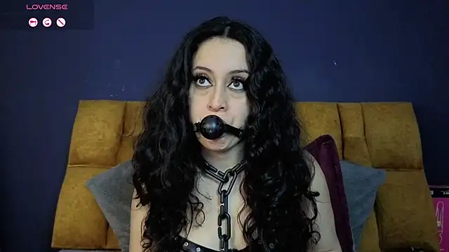 KendraaSimons webcam