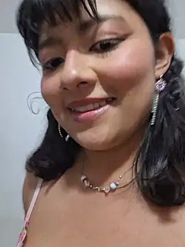 Evelymoon_ live cam on StripChat
